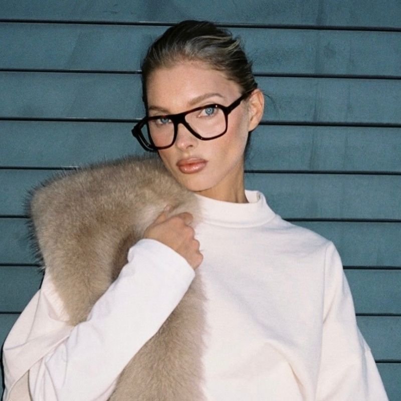 OLIVER PEOPLES